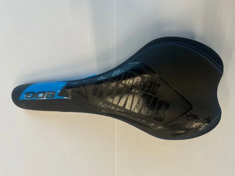 LAPIERRE Sedlo SDG CIRCUIT TI Gravity Republic Značkový