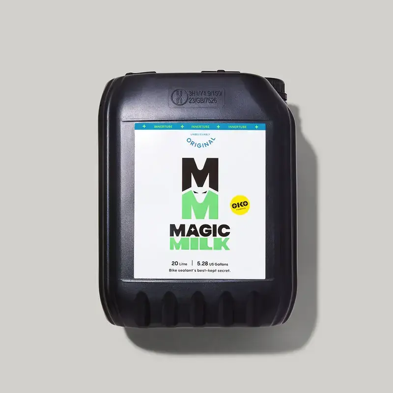 Sezónní Sleva MAGIC MILK tmel do duší Innertube Original 20L