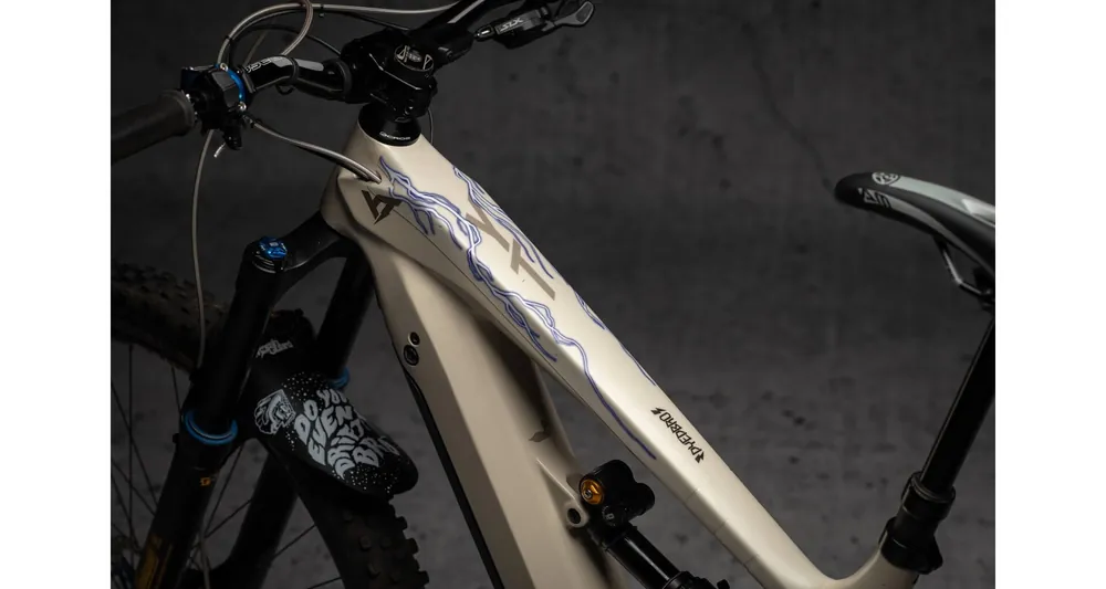 Rychlé Dodání DYEDbro ochranná folie Lightning e-Bike Blue mat