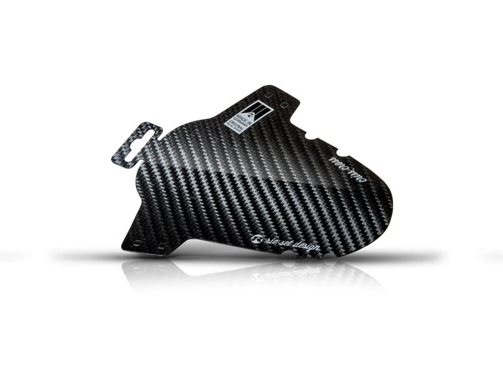 Vysoce Kvalitní Blatník Riesel Criss:cross Carbon