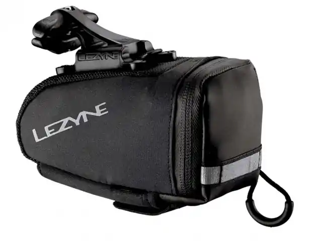 Pouze Dnes Brašna pod sedlo LEZYNE M - CADDY QR BLACK\\/BLACK