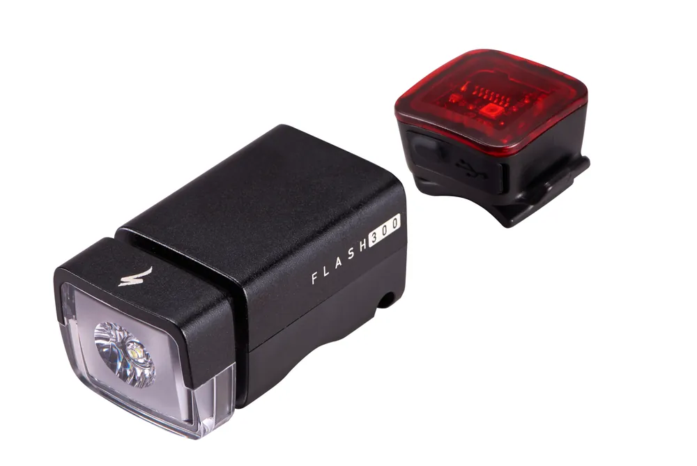 Super Cena Sada světel na kolo Specialized Flash Pack Headlight\\/Taillight Combo