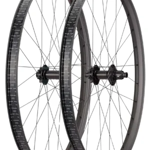 Koupit Online Zapletené kolo Specialized TRAVERSE SL II i9 1\\/1 Satin Carbon\\/Gloss Black