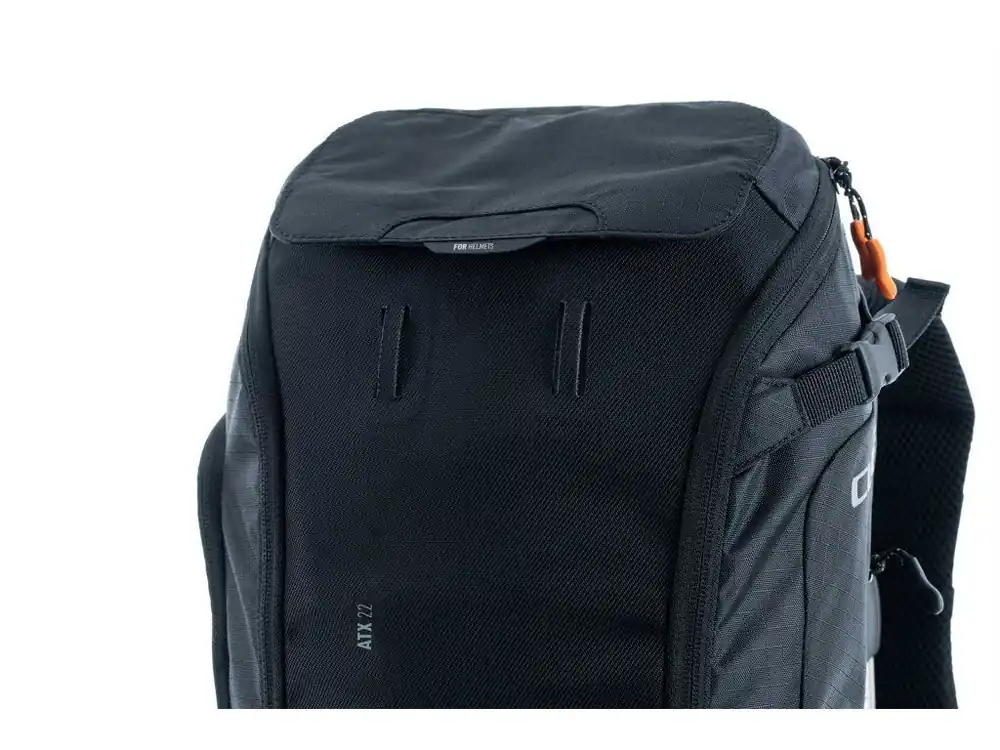 Batoh Cube ATX 22 black Expresní Doručení