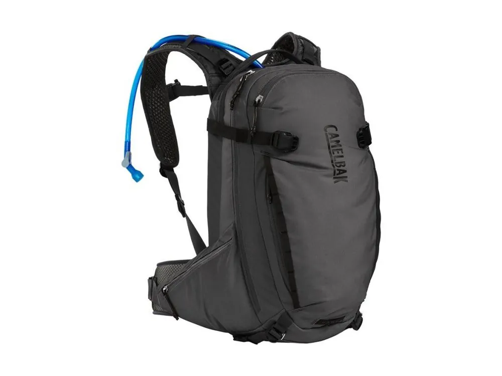 Batoh Camelbak Hawg 20 asphalt Pouze Dnes