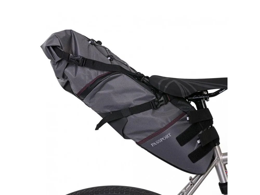 Bikepackingová sedlová brašna Passport Seat pack M Koupit Online