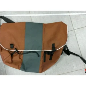Ihned K Objednání Messenger bag Hnědá